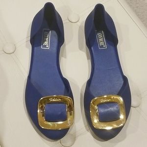 Perfect Blue Flats